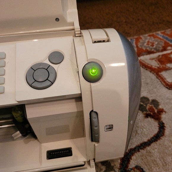 Cricut machine bundle - Picture 3 of 10